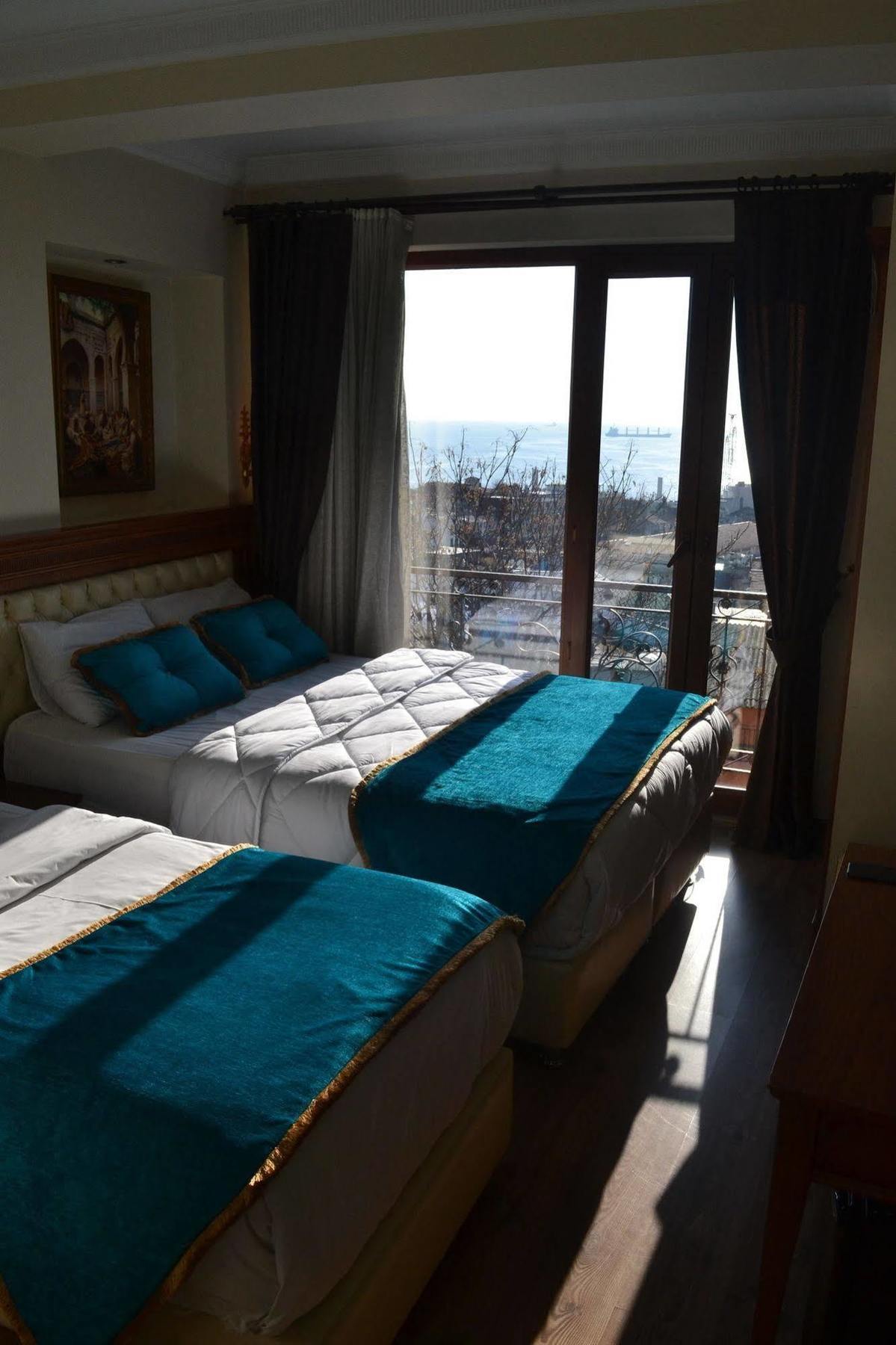 Blue Отель 3*